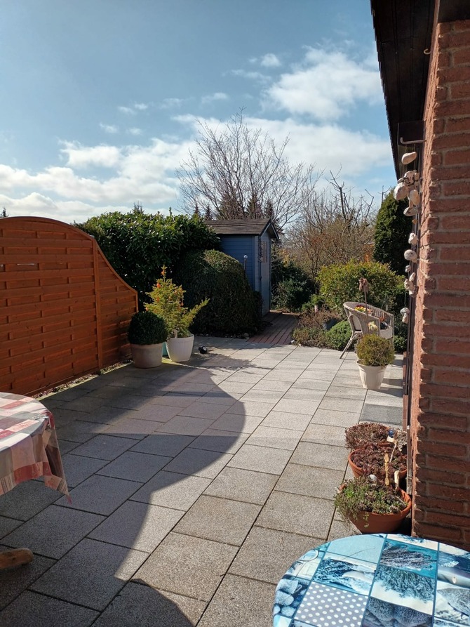 Ferienhaus in Kleinwessek - Hartung - Terrasse mit Vormittagsssonne