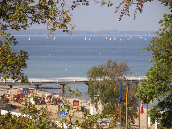 Ferienwohnung in Niendorf/Ostsee - Residenz Niendorf mit Meerblick - Blick vom Balkon