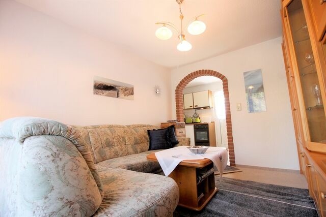 Ferienwohnung in Cismar - Haus am Kojenteich - Whg. 2 - Klosterdorf Cismar - gepflegte Wohnung auf idyllischem Seegrundst&uuml;ck - Bild 4