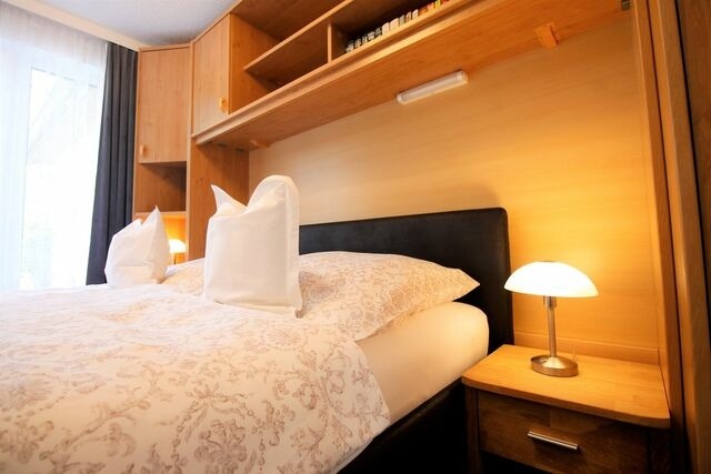 Ferienwohnung in Cismar - Haus am Kojenteich - Whg. 2 - Klosterdorf Cismar - gepflegte Wohnung auf idyllischem Seegrundst&uuml;ck - Bild 11