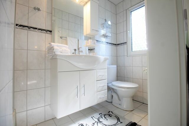 Ferienwohnung in Cismar - Haus am Kojenteich - Whg. 2 - Klosterdorf Cismar - gepflegte Wohnung auf idyllischem Seegrundst&uuml;ck - Bild 13