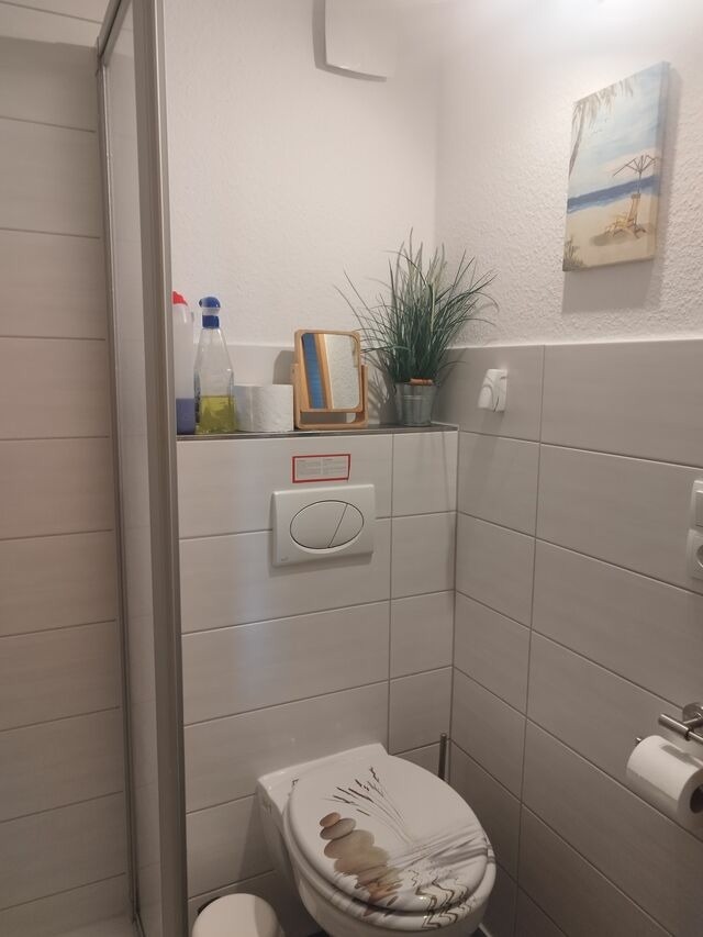 Ferienwohnung in Dahme - Fewo 3 Box-Bett. Terrasse, kl. Zimmer 1 Bett, Tresor - Bild 23