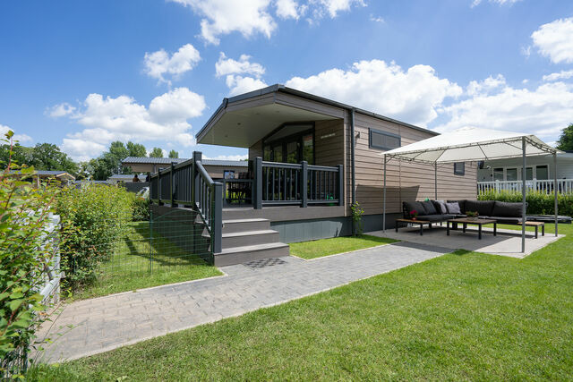 Ferienhaus in Scharbeutz - Casa del Sol Scharbeutz - Sauna kostenlos - 1 kleiner Hund willkommen - umz&auml;unter Garten - Bild 2