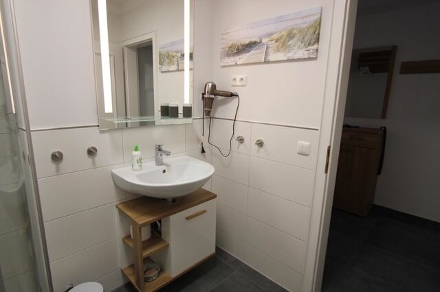 Ferienwohnung in Pönitz am See - Landhaus am See - mit Strandkorb an der Ostsee - Bild 9