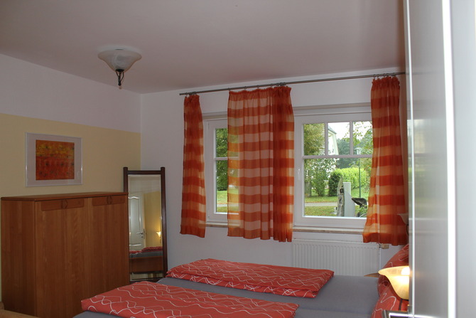 Ferienwohnung in Groß Schwansee - Fewo Seestern - zweites Schlafzimmer mit DB 180x200 cm