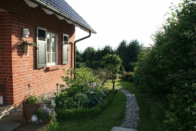 Ferienwohnung in Glowe - Ein Steinwurf zum Ostseestrand: Ferienwohnung Martha mit Terrasse - Bild 18