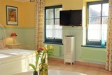 Ferienwohnung in Prerow - Klönhus Prerow - Blick in den weitläufigen Garten