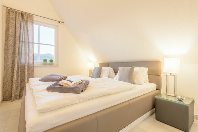 Ferienhaus in Glowe - Traum Reethaus am Meer mit Pool, Sauna & Yoga - Bild 25