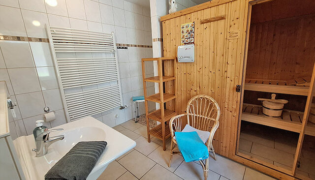 Ferienhaus in Heringsdorf - Insellicht**** BRINKMANNHAUS 4-Sterne - groß fast am Strand Sauna Terrasse Grill - Bild 10 Ferienhaus in Heringsdorf - Insellicht**** BRINKMANNHAUS 4-Sterne - groß fast am Strand Sauna Terrasse Grill - Bild 10