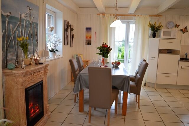 Ferienhaus in Heiligenhafen - Ferienhaus Ostseecharme mit Sauna u. Garten - Bild 9