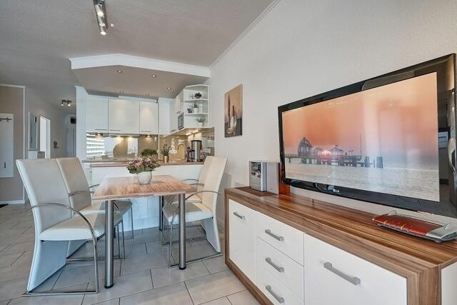 Ferienwohnung in Grömitz - Grömitz Center Seeblick mit Abendsonne - Bild 2
