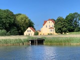 Ferienwohnung in Neuenkirchen (R&uuml;gen) - Ferienwohnung 1 direkt am Wasser im Gut Grubnow R&uuml;gen - Bild 2