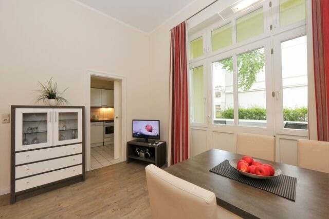 Ferienwohnung in Seebad Heringsdorf - (Brise) Villa Caprivi App. 02 - Bild 8