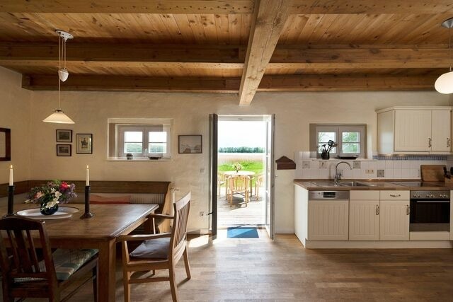 Ferienhaus in Neuenkirchen (R&uuml;gen) - Ferienhaus Remise direkt am Wasser im Gut Grubnow R&uuml;gen - Bild 6